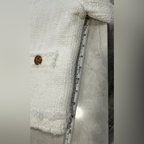 Zara Basic Tweed Cream Jacket. Size L - Picture 6 of 9